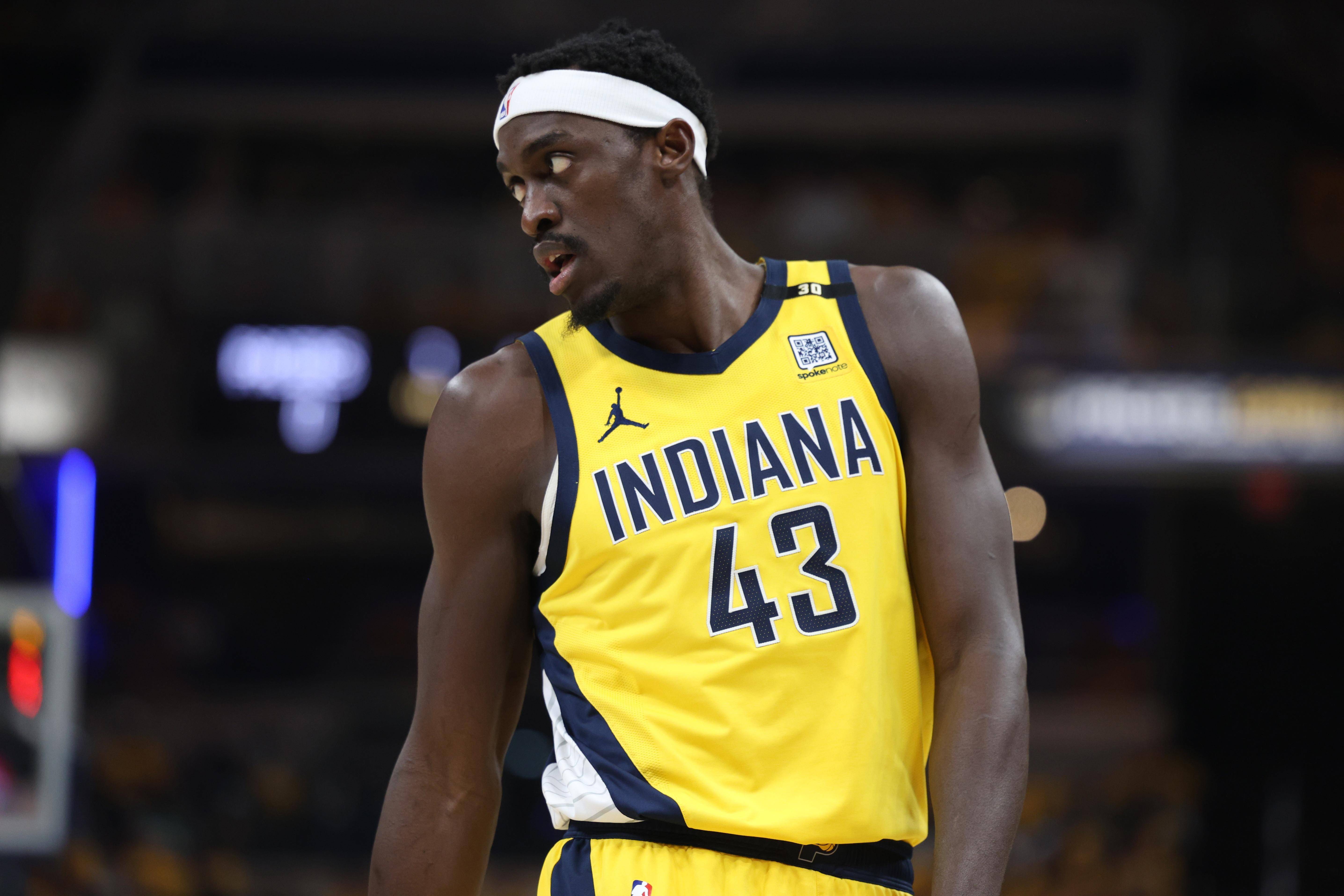 包含NBA球员风采依旧，引领篮球赛事新篇章的词条